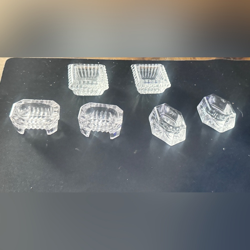 Salt Dips Set 6 Victorian 1890s Honeycomb Diamond Faceted Glass Open Salts